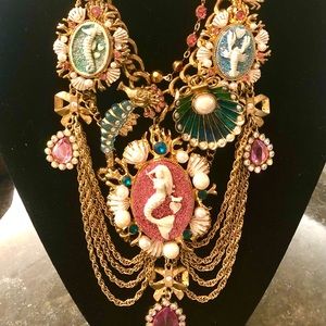 Rare Betsey Johnson Mermaid Bid Necklace in Gold, Pink & Blue